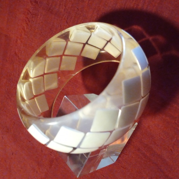 Two's company chunky lucite geometric patterns - Picture 2 of 4